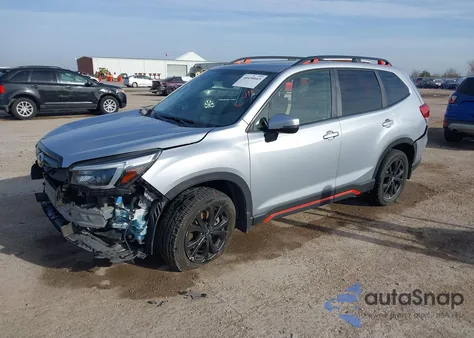 2021 Subaru Forester Sport z USA, uszkodzony, nr VIN JF2SKALCXMH415706
